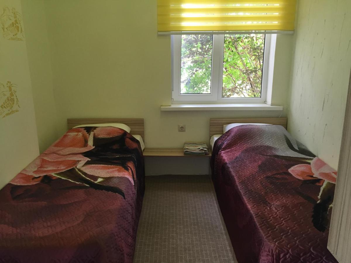 Guest House Inkit Pizunda Esterno foto