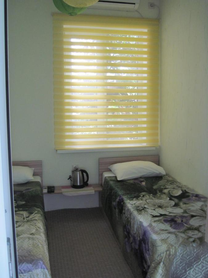 Guest House Inkit Pizunda Esterno foto