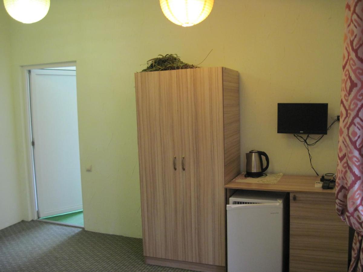 Guest House Inkit Pizunda Esterno foto