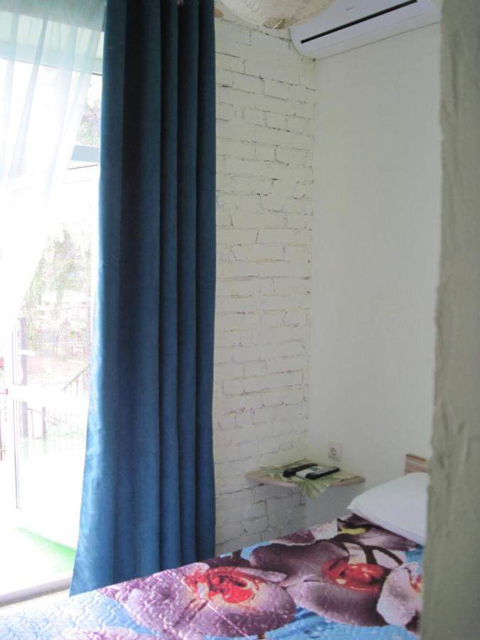 Guest House Inkit Pizunda Esterno foto