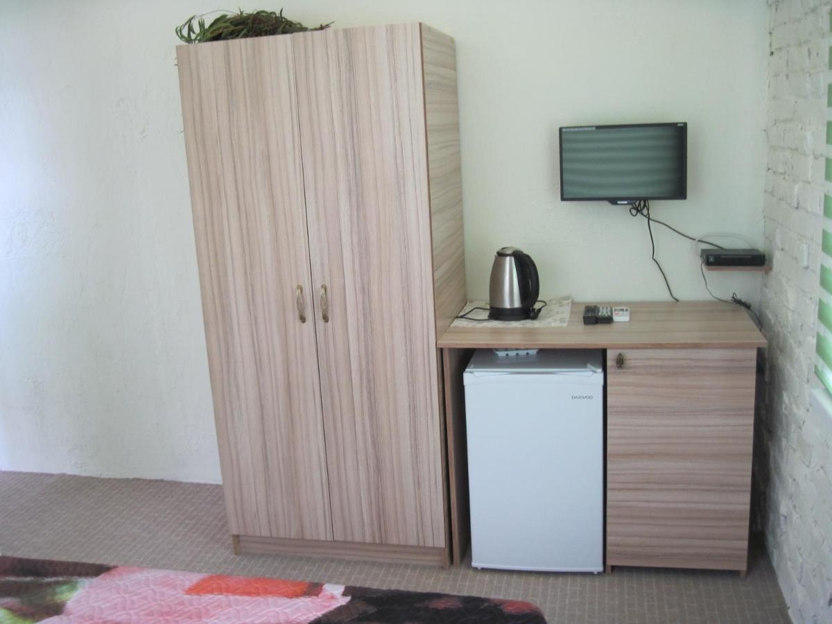 Guest House Inkit Pizunda Esterno foto